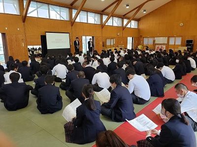 三重県立菰野高校の制服写真画像動画まとめ・レビュー口コミ評判・生徒の着こなし・夏服冬服詳細情報（こものこうこう）