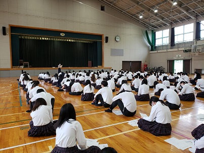 三重県立菰野高校の制服写真画像動画まとめ・レビュー口コミ評判・生徒の着こなし・夏服冬服詳細情報（こものこうこう）