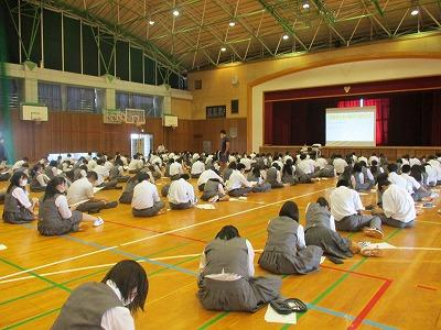茨城県立日立商業高校の制服写真画像動画まとめ・レビュー口コミ評判・生徒の着こなし・夏服冬服詳細情報