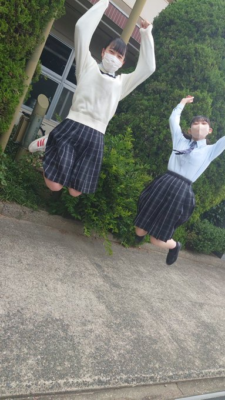精華女子高校の制服写真画像動画まとめ・レビュー口コミ評判・新制服旧制服比較【2023/令和5年度新制服】
