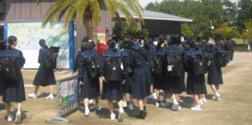 福岡県立香住丘高校の制服写真画像動画まとめ・レビュー口コミ評判・生徒の着こなし・夏服冬服詳細情報
