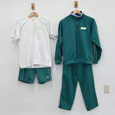大阪府立長野高校の制服写真画像動画まとめ・レビュー口コミ評判・生徒の着こなし・夏服冬服詳細情報学校の制服画像・評判着こなし・制服ランキング