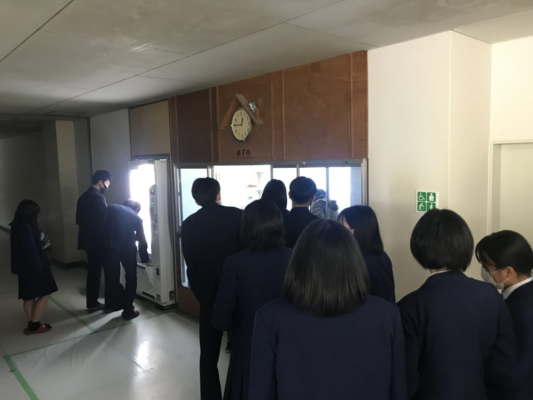 愛知県立日進西高校の制服写真画像動画まとめ・レビュー口コミ評判・生徒の着こなし・夏服冬服詳細情報