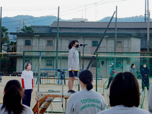 愛知県立豊橋商業高校の制服写真画像動画まとめ・レビュー口コミ評判【2023年度/令和5年新制服】学ラン襟詰めセーラー廃止