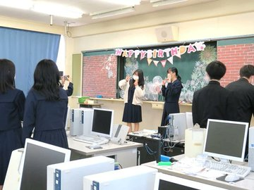 愛知県立豊橋商業高校の制服写真画像動画まとめ・レビュー口コミ評判【2023年度/令和5年新制服】学ラン襟詰めセーラー廃止