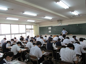 千葉県立千葉中学高校の制服写真画像動画まとめ・レビュー口コミ評判・生徒の着こなし・夏服冬服詳細情報