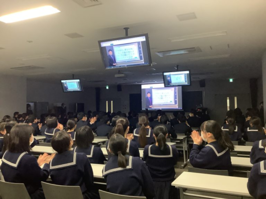 成田高校・付属中学校の制服写真画像動画まとめ・レビュー口コミ評判・生徒の着こなし・夏服冬服詳細情報