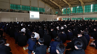 静岡県立清水東高校の制服写真画像動画まとめ・レビュー口コミ評判・生徒の着こなし・夏服冬服詳細情報
