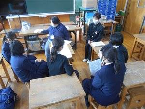 神戸市立魚崎中学校の制服写真画像動画まとめ・レビュー口コミ評判・生徒の着こなし・夏服冬服詳細情報