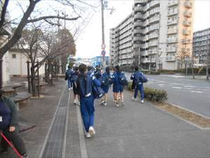 神戸市立魚崎中学校の制服写真画像動画まとめ・レビュー口コミ評判・生徒の着こなし・夏服冬服詳細情報
