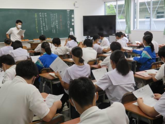 西宮市立瓦木中学校の制服写真画像動画まとめ・レビュー口コミ評判・体操服ジャージ・夏服冬服詳細情報│全国中高制服グラム全国47都道府県の中学校