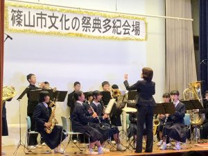 篠山市立篠山東中学校の制服写真画像動画まとめ・レビュー口コミ評判・体操服ジャージ・夏服冬服詳細情報
