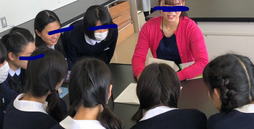 愛徳学園中学高校の制服写真画像動画まとめ・レビュー口コミ評判・生徒の着こなし・夏服冬服詳細情報