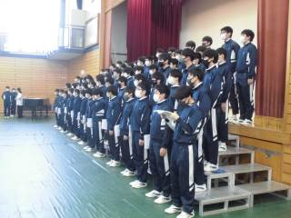 神戸市立吉田中学校の制服写真画像まとめ・レビュー口コミ評判・体操服ジャージ・夏服冬服詳細情報