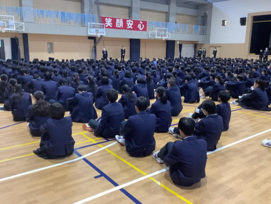 芦屋市立精道中学校の制服写真画像まとめ・レビュー口コミ評判・体操服ジャージ・夏服冬服詳細情報│全国中高制服グラム全国47都道府県の中学校高等