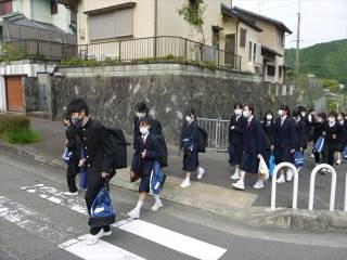 神戸市立唐櫃中学校の制服写真画像動画まとめ・レビュー口コミ評判・体操服ジャージ・夏服冬服詳細情報