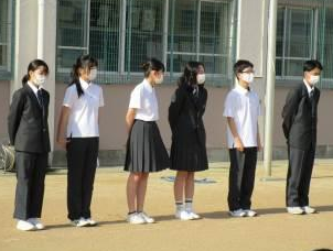神戸市立星和台中学校の制服写真画像動画まとめ・レビュー口コミ評判・体操服ジャージ・夏服冬服【2023年/令和5年度新制服】男子襟詰め・女子紺無地制服廃止