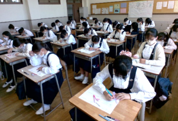 神戸海星女子学院中学高校の制服写真画像まとめ・レビュー口コミ評判・生徒の着こなし・夏服冬服詳細情報│全国中高制服グラム全国47都道府県の中