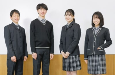 神戸龍谷中学高校の制服写真画像まとめ・レビュー口コミ評判・生徒の着こなし・夏服冬服詳細情報
