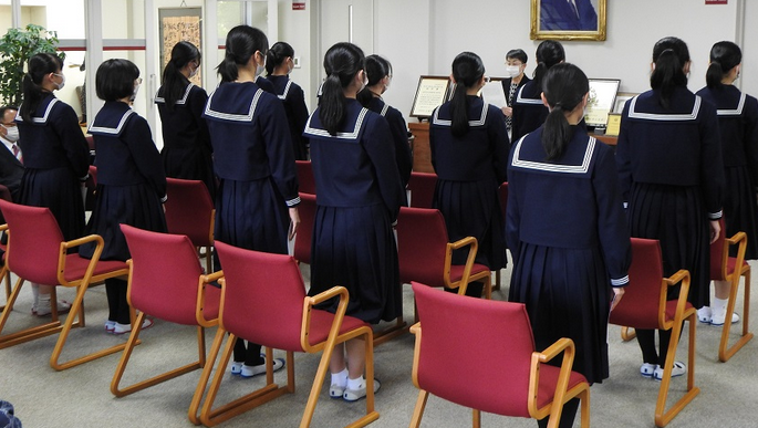 武庫川女子大学附属中学高校の制服写真画像動画まとめ・レビュー口コミ評判・体操服ジャージ・夏服冬服詳細情報