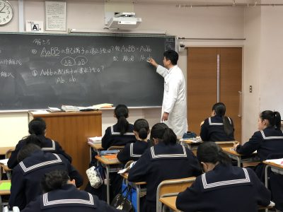 武庫川女子大学附属中学高校の制服写真画像動画まとめ・レビュー口コミ評判・体操服ジャージ・夏服冬服詳細情報