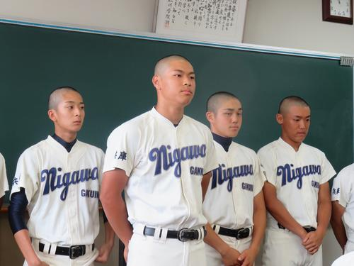 仁川学院中学高校の制服写真画像動画まとめ・レビュー口コミ評判・生徒の着こなし・夏服冬服詳細情報