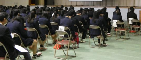 神奈川県立大磯高校の制服写真画像動画まとめ・レビュー口コミ評判・生徒の着こなし・夏服冬服詳細情報