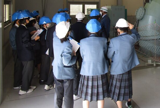【静岡】星陵中学高校の制服写真画像まとめ・レビュー口コミ評判・生徒の着こなし・夏服冬服詳細情報