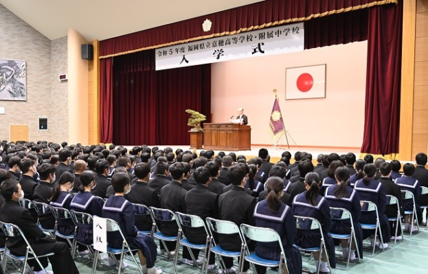 福岡県立嘉穂高校・附属中学校の制服写真画像まとめ・レビュー口コミ評判・生徒の着こなし・夏服冬服詳細情報