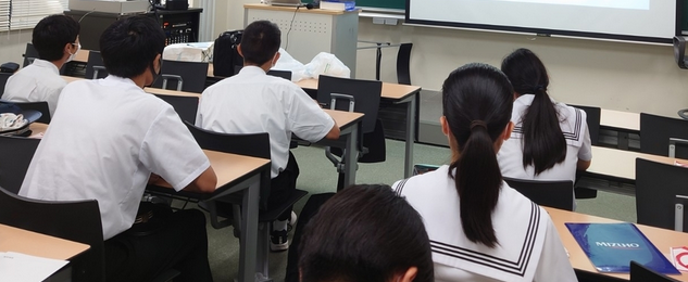 福岡県立嘉穂高校・附属中学校の制服写真画像まとめ・レビュー口コミ評判・生徒の着こなし・夏服冬服詳細情報