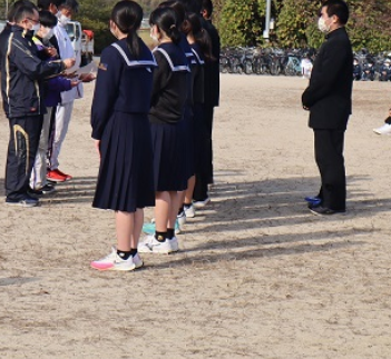 福岡県立嘉穂高校・附属中学校の制服写真画像まとめ・レビュー口コミ評判・生徒の着こなし・夏服冬服詳細情報