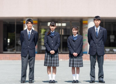 静岡サレジオ中学高校の制服写真画像動画まとめ・レビュー口コミ評判・生徒の着こなし・夏服冬服詳細情報