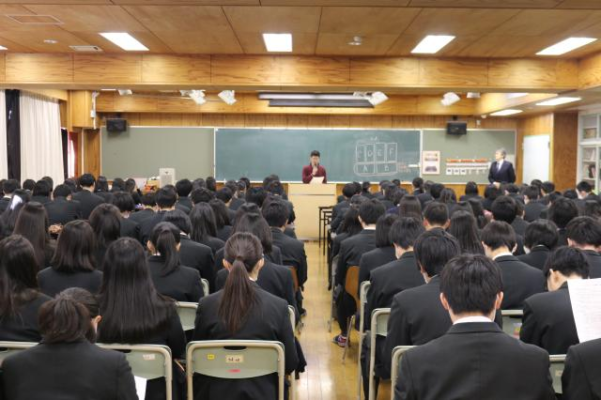 東京都立上水高校の制服写真画像動画まとめ・レビュー口コミ評判・生徒の着こなし・夏服冬服詳細情報