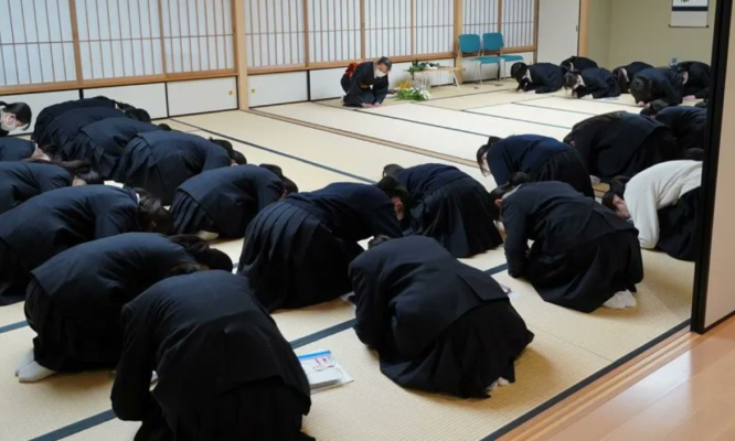 共立女子中学高校の制服写真画像動画まとめ・レビュー口コミ評判・生徒の着こなし・夏服冬服詳細情報