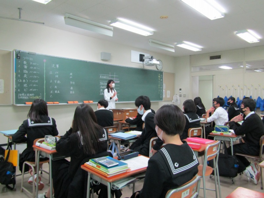 東京都立江東商業高校の制服写真画像動画まとめ・レビュー口コミ評判・生徒の着こなし・夏服冬服詳細情報