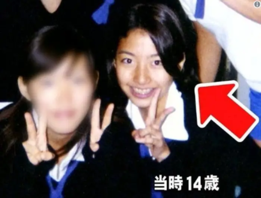 女子学院中学高校の制服写真画像まとめ・レビュー口コミ評判・生徒の着こなし・夏服冬服詳細情報