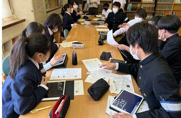 熱海市立多賀中学校の制服写真画像動画まとめ・レビュー口コミ評判・生徒の着こなし・夏服冬服詳細情報