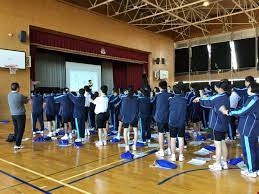 焼津市立港中学校の制服写真画像まとめ・レビュー口コミ評判・生徒の着こなし・夏服冬服詳細情報│全国中高制服グラム全国47都道府県の中学校高等