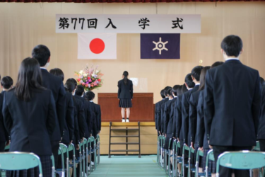 東京都立日本橋高校の制服写真画像まとめ・レビュー口コミ評判・生徒の着こなし【2022年/令和4年度新制服】新旧制服比較・変更点