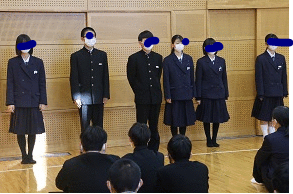 府中市立上下中学校の制服写真画像動画まとめ・レビュー口コミ評判・生徒の着こなし・夏服冬服詳細情報
