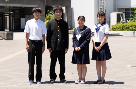 大阪府立富田林中学高校の制服写真画像動画まとめ・レビュー口コミ評判・生徒の着こなし・夏服冬服詳細情報│全国中高制服グラム-全国47都道府県の中学校 高等学校制服検索口コミ-