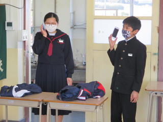指宿市立西指宿中学校の制服写真画像動画まとめ・レビュー口コミ評判・生徒の着こなし・夏服冬服詳細情報