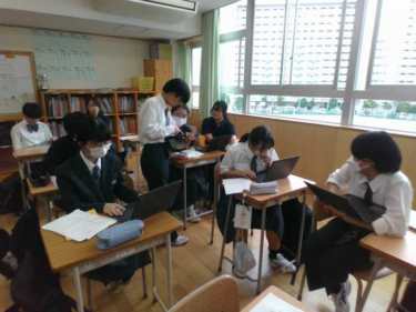 江東区立南砂中学校の制服写真画像まとめ・レビュー口コミ評判・生徒の着こなし・新制服旧制服比較【2022/令和4年新制服】